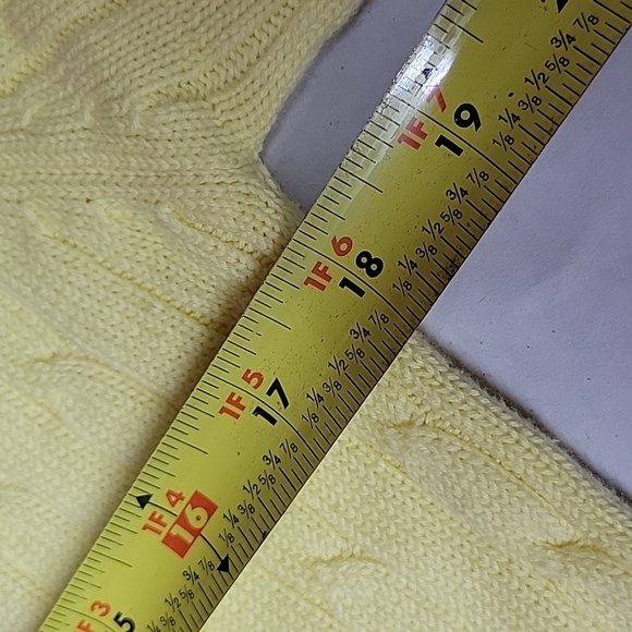 Faded Glory Cabled Sweater Women's Size L, Yellow - Picture 10 of 12